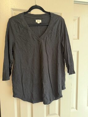 Pact Women’s Black V-Neck 3/4 Sleeve Top